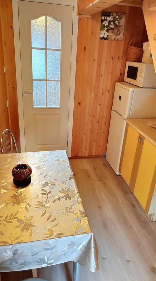 Guesthouse "Nakvyne Pas Zveja" Nagliu Street Nida Bagian luar foto