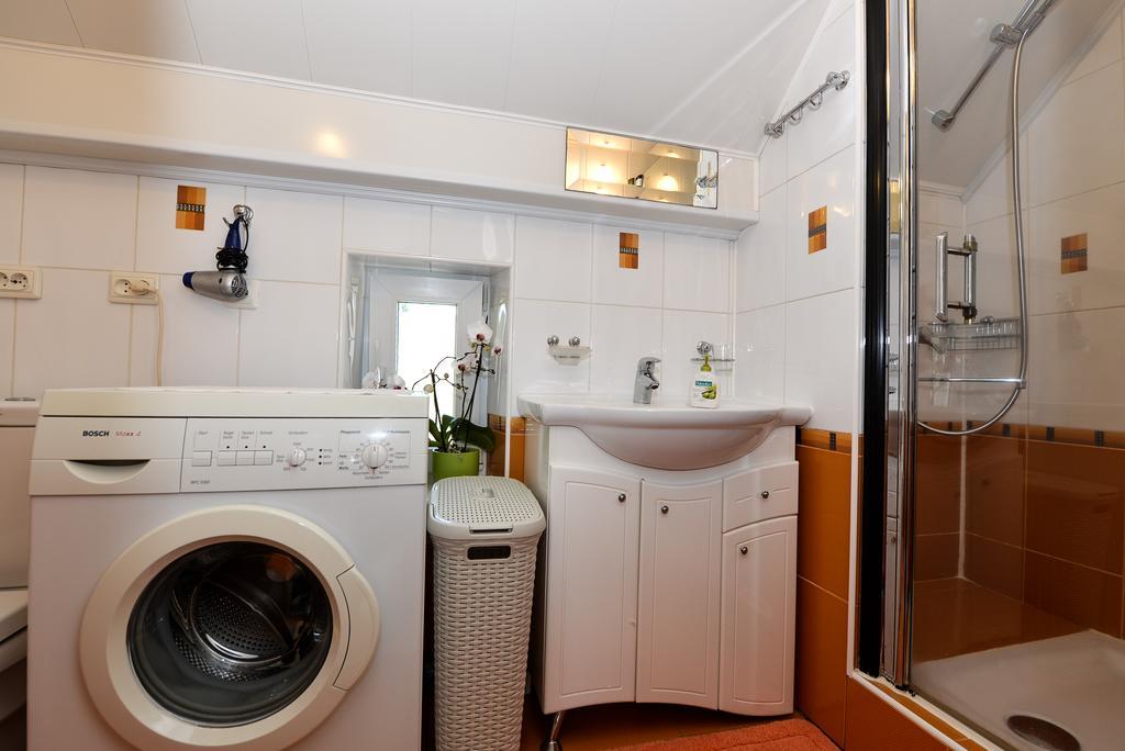 Guesthouse "Nakvyne Pas Zveja" Nagliu Street Nida Bagian luar foto