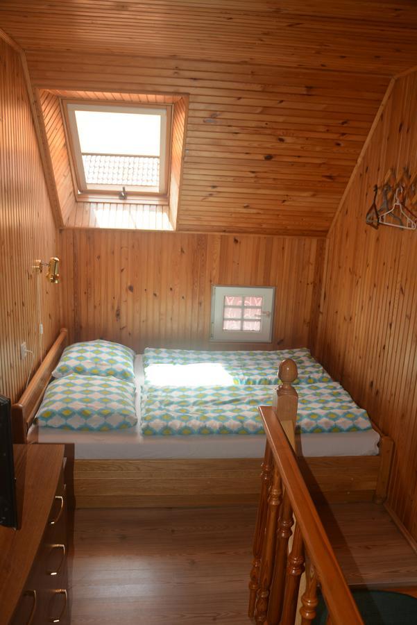 Guesthouse "Nakvyne Pas Zveja" Nagliu Street Nida Bagian luar foto