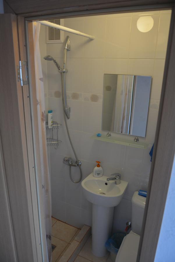 Guesthouse "Nakvyne Pas Zveja" Nagliu Street Nida Bagian luar foto